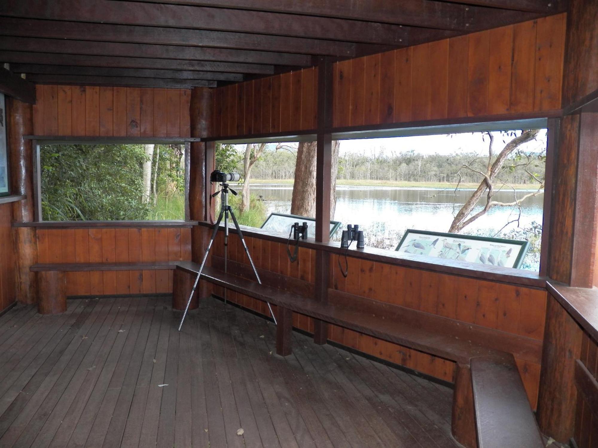 Lake Eacham Tourist Park & Cabins Экстерьер фото